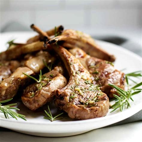 What is the best recipe for grilling lamb?