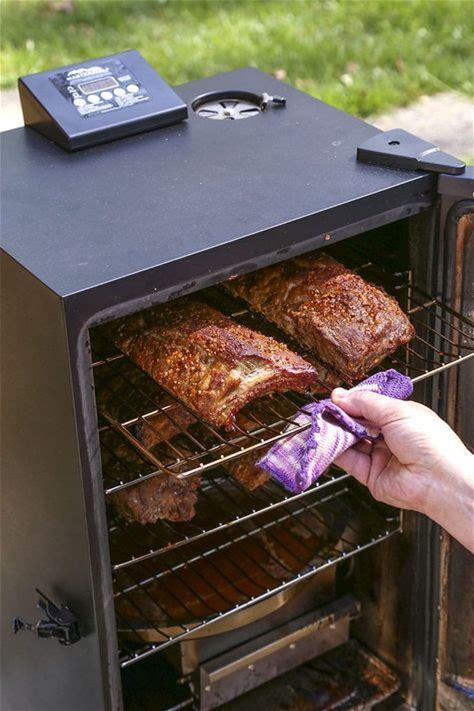 How to use electric smoker wood chips